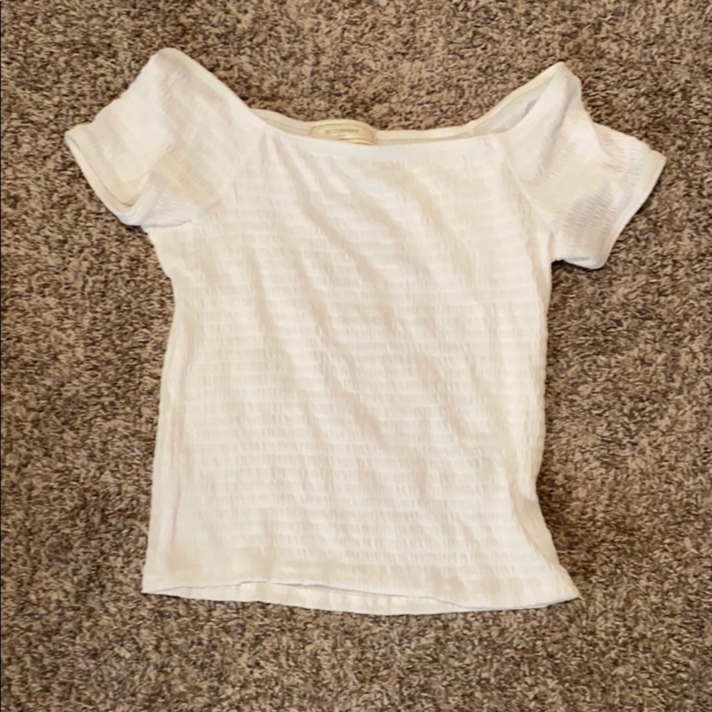 Off the shoulders crop top